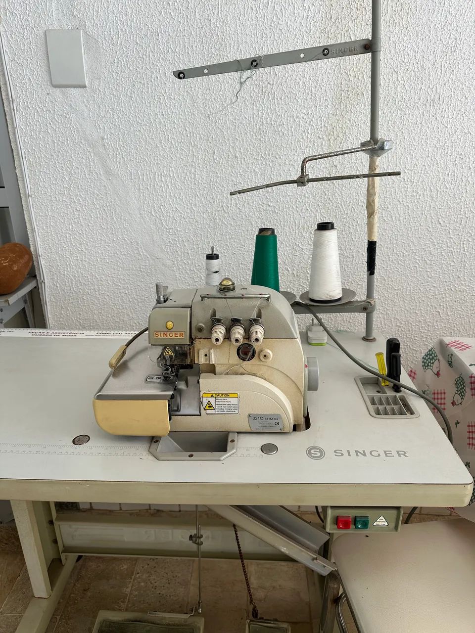 Máquina overlock 321C 131M 04 