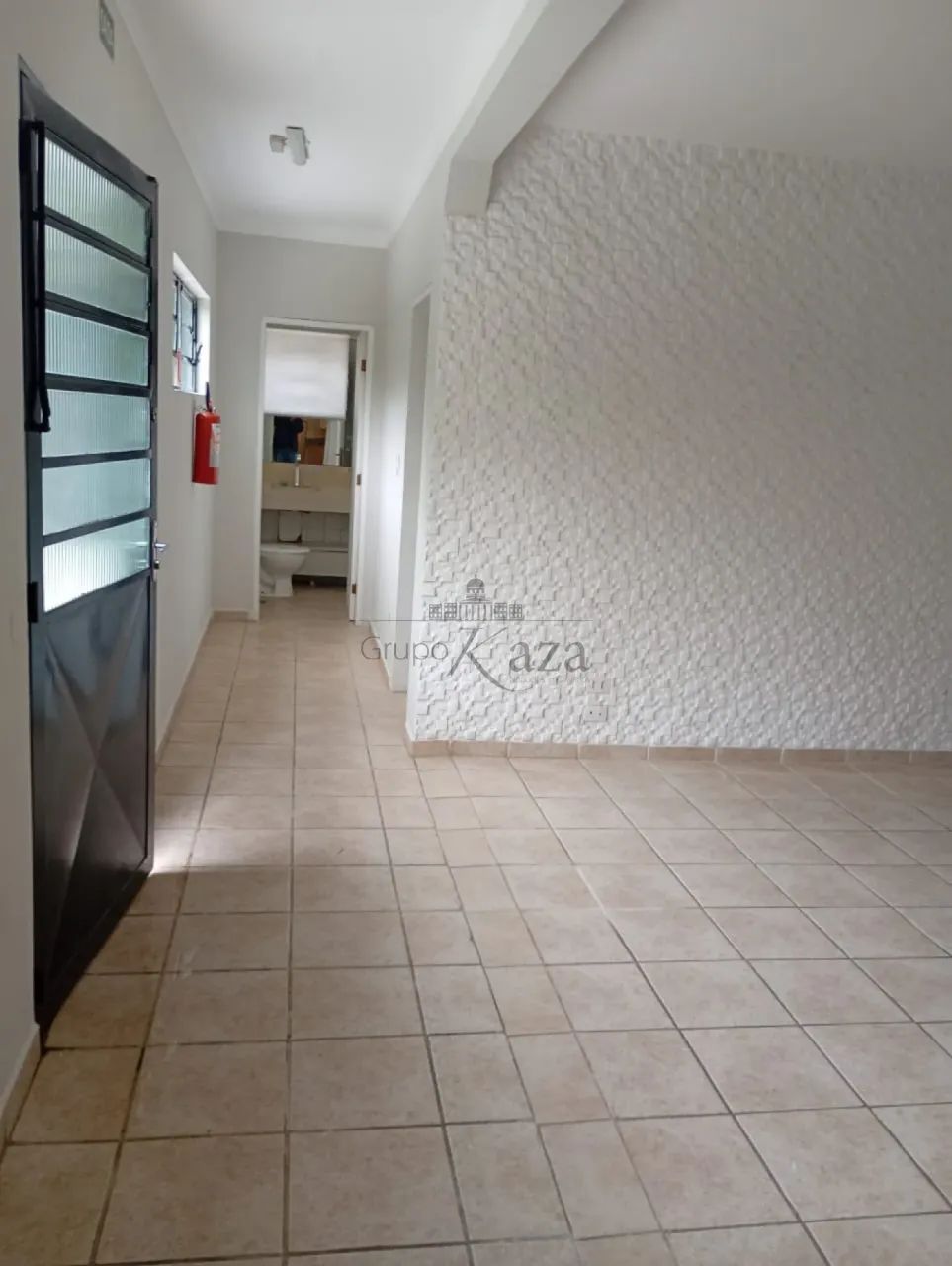 Sala Comercial 100m² - sala interna, 1 wc, 1 vaga - Foto 3