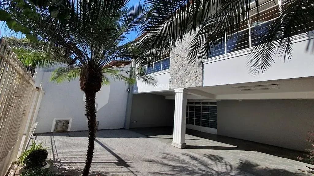 Casa com 3 suites e área de lazer no Parque Campolim - Sorocaba/SP