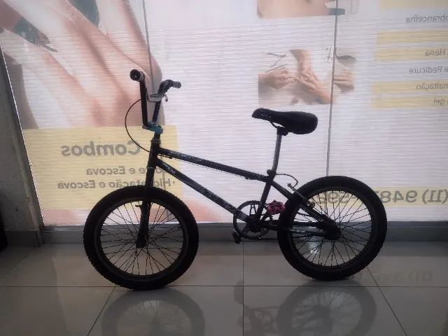 Bicicleta aro 20 preta 