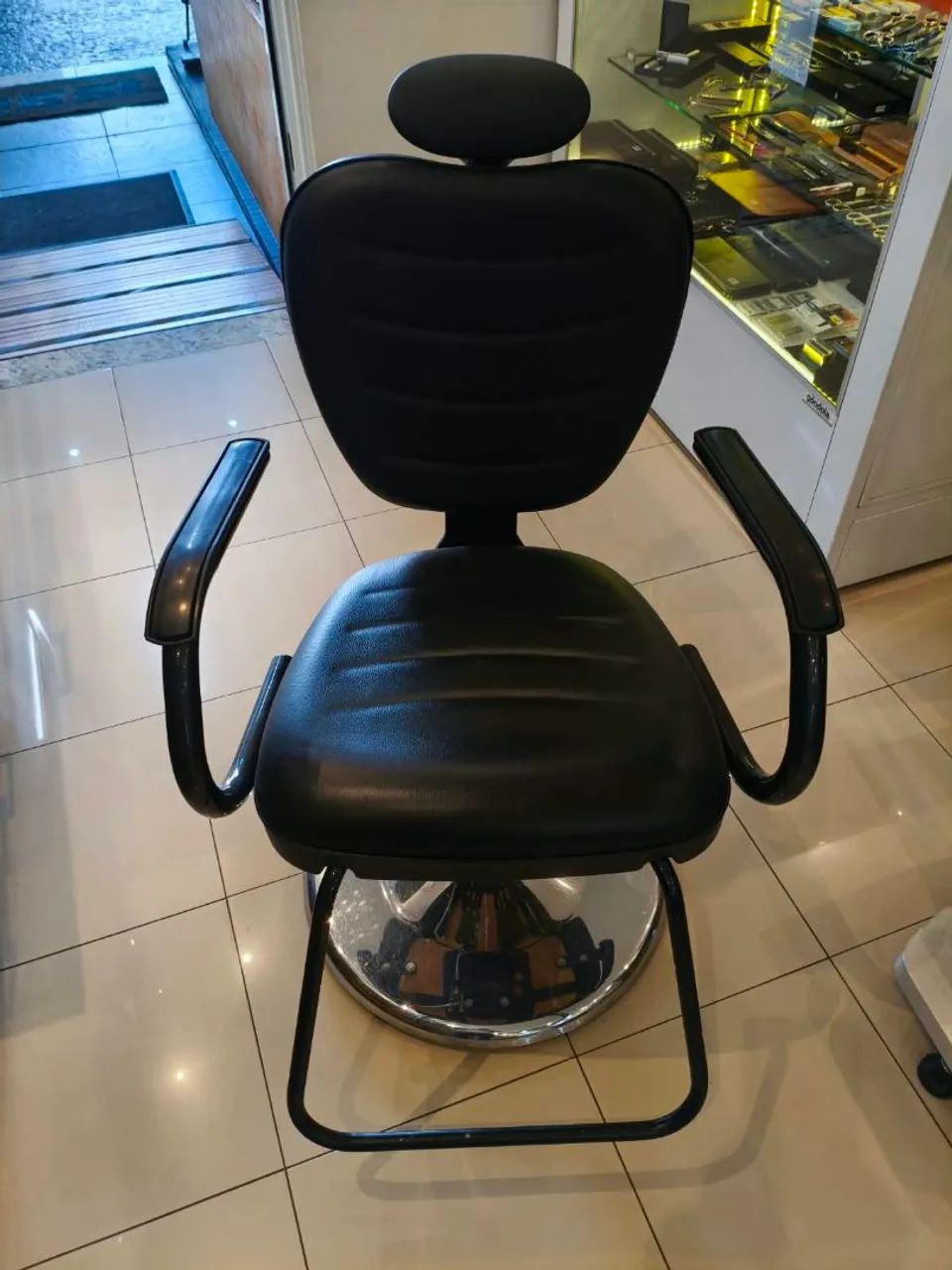 Cadeira de Corte Barbearia e Salão de Beleza - Foto 3