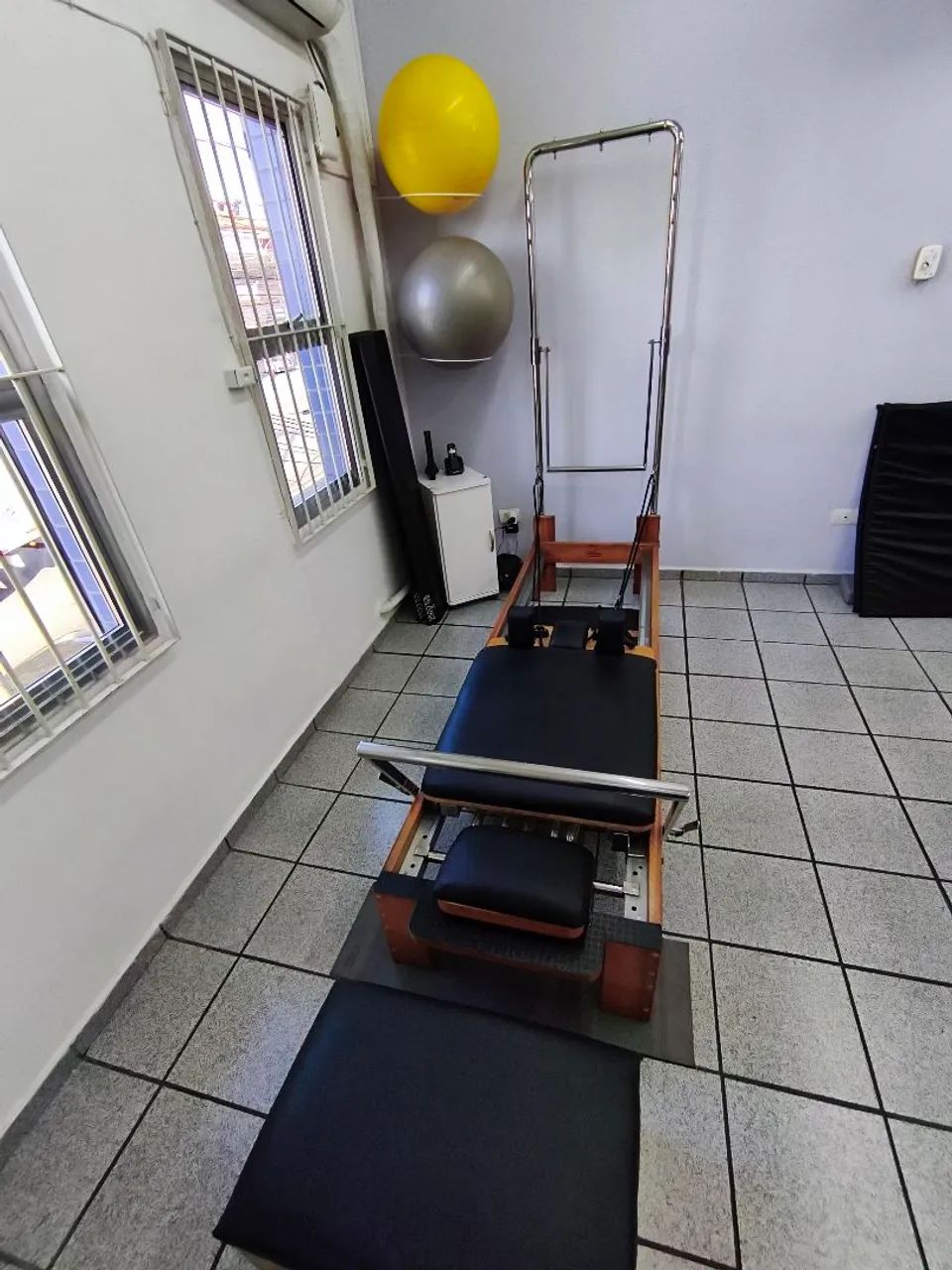 Vendo Aparelhos de Pilates -- Reformer Torre  - Foto 3