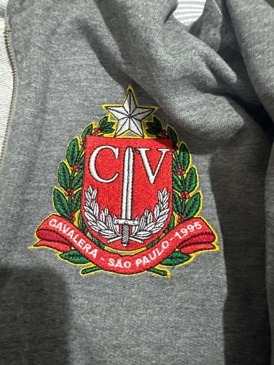Blusa moletom Cavalera - M  - Foto 3