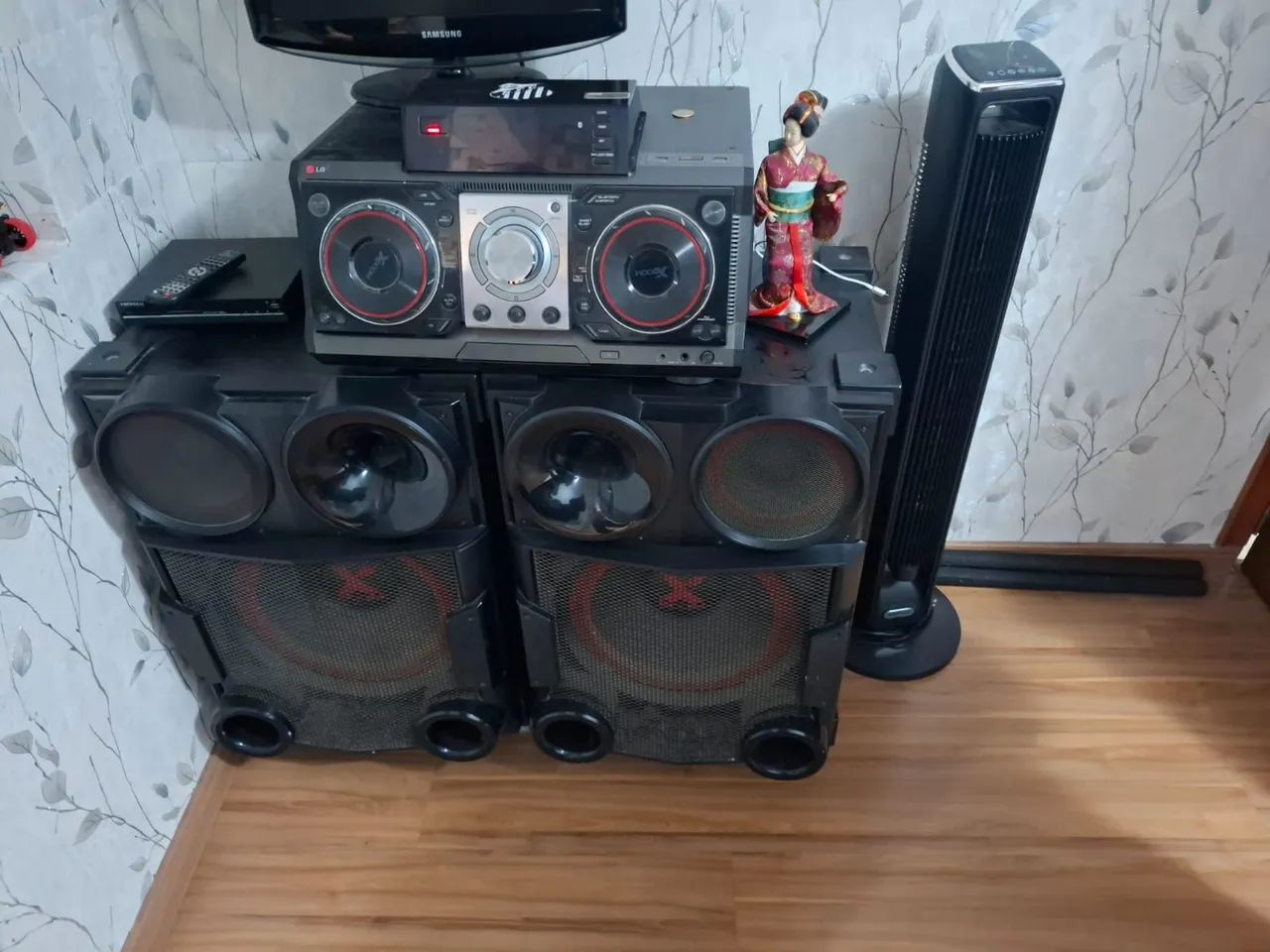Som LG X CM9730 de 2000W RMS - Foto 4