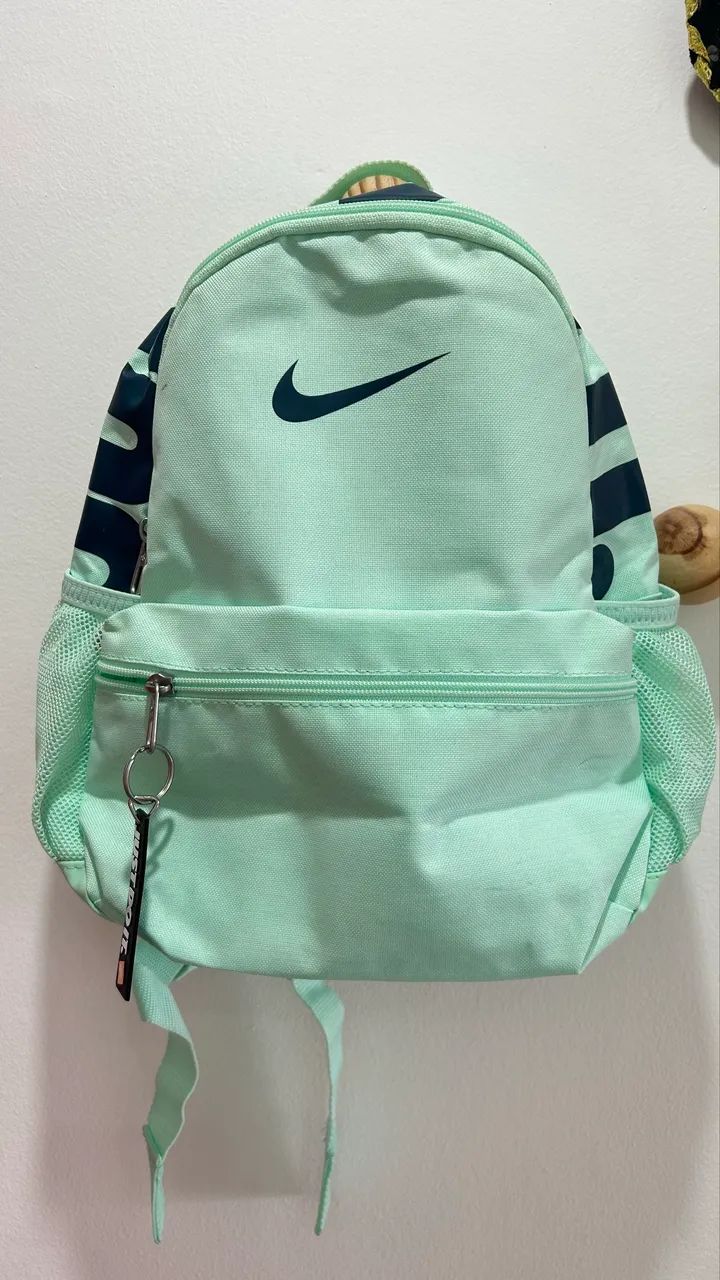 Mochila Nike Mini Colors Verde Agua - Foto 3