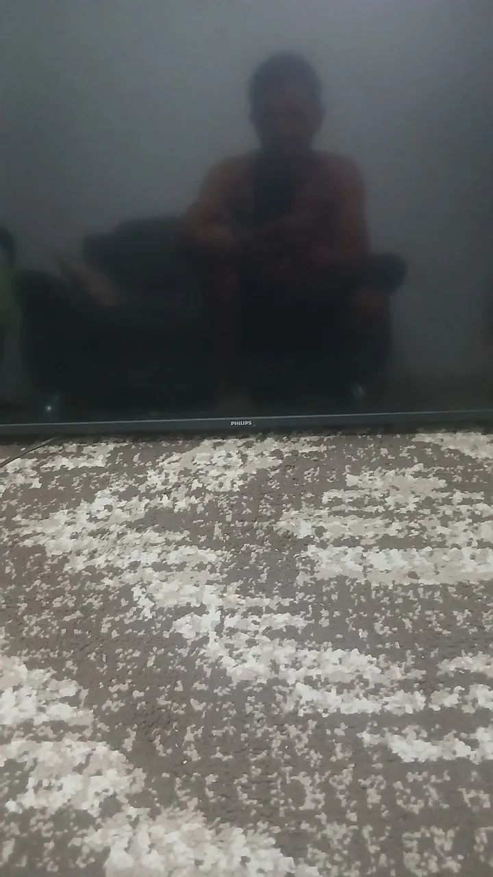 Vendo TV quebrada 55 polegadas,marca Philips, valor 300 reais - Foto 3