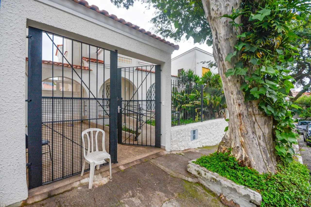 Casa comercial na Rua Salvador Corrêa, 99  200 m²