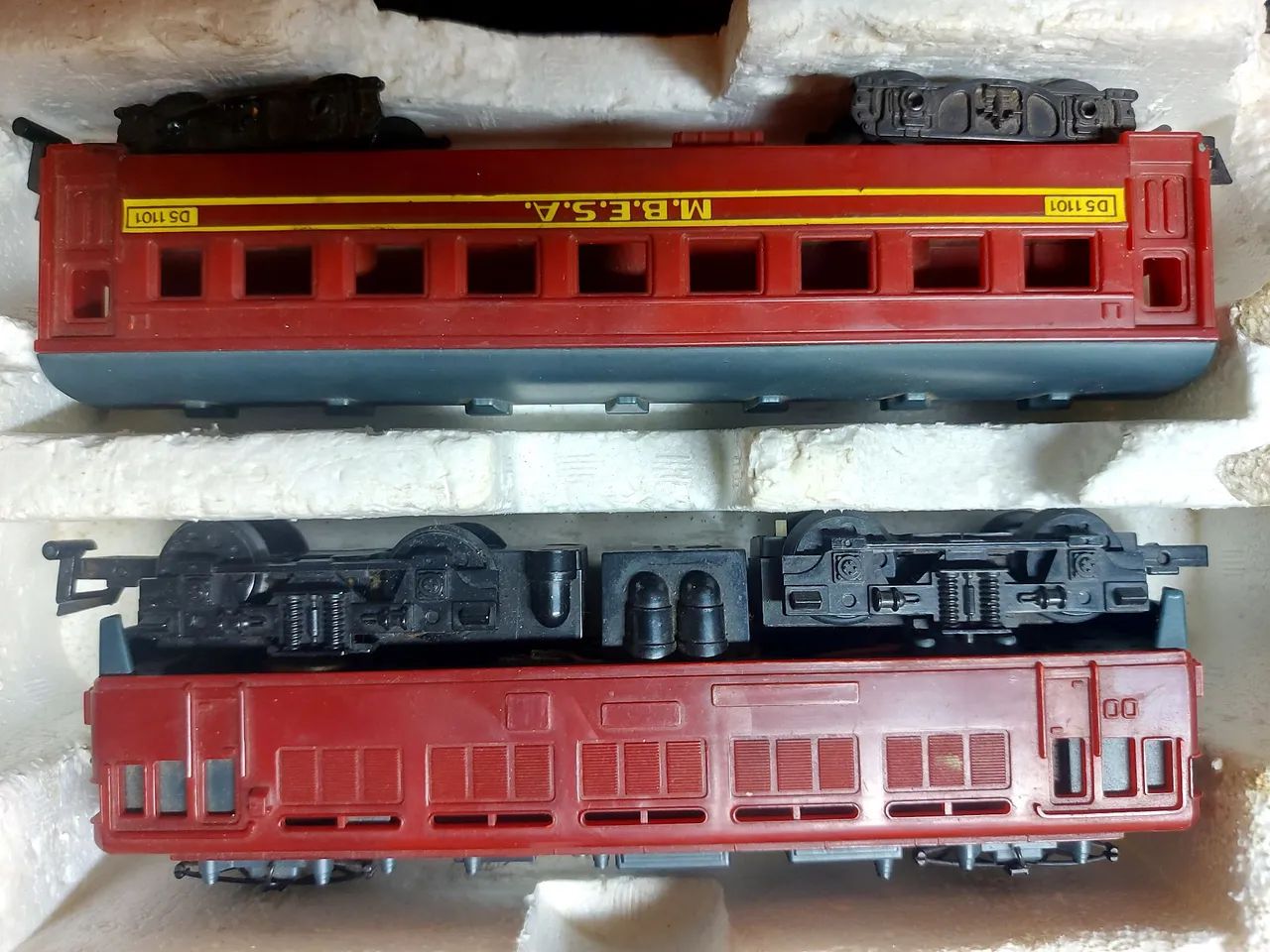 Ferrorama Estrela, Locomotiva e vagão de passageiros