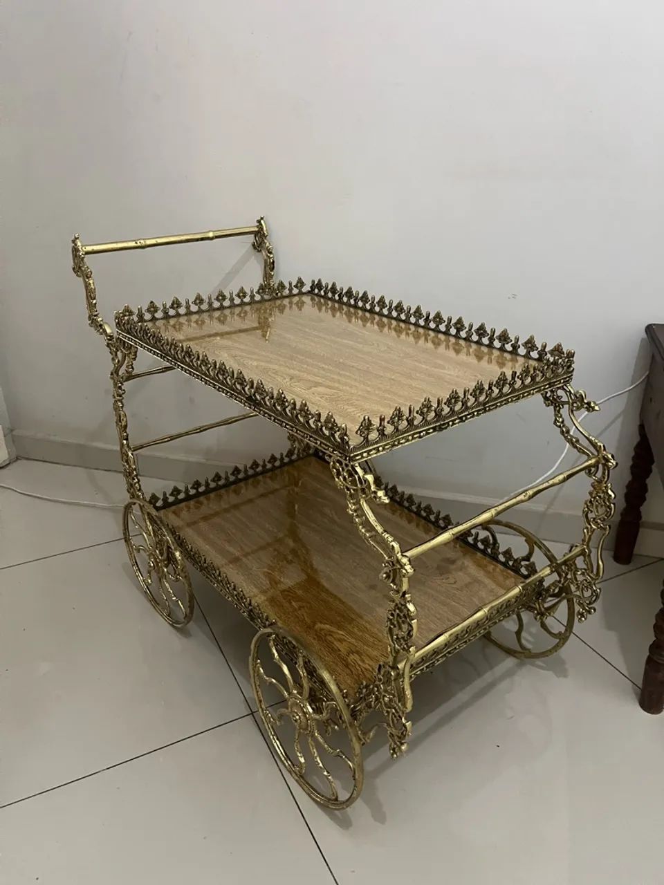 Carrinho de chá antigo  - Foto 2
