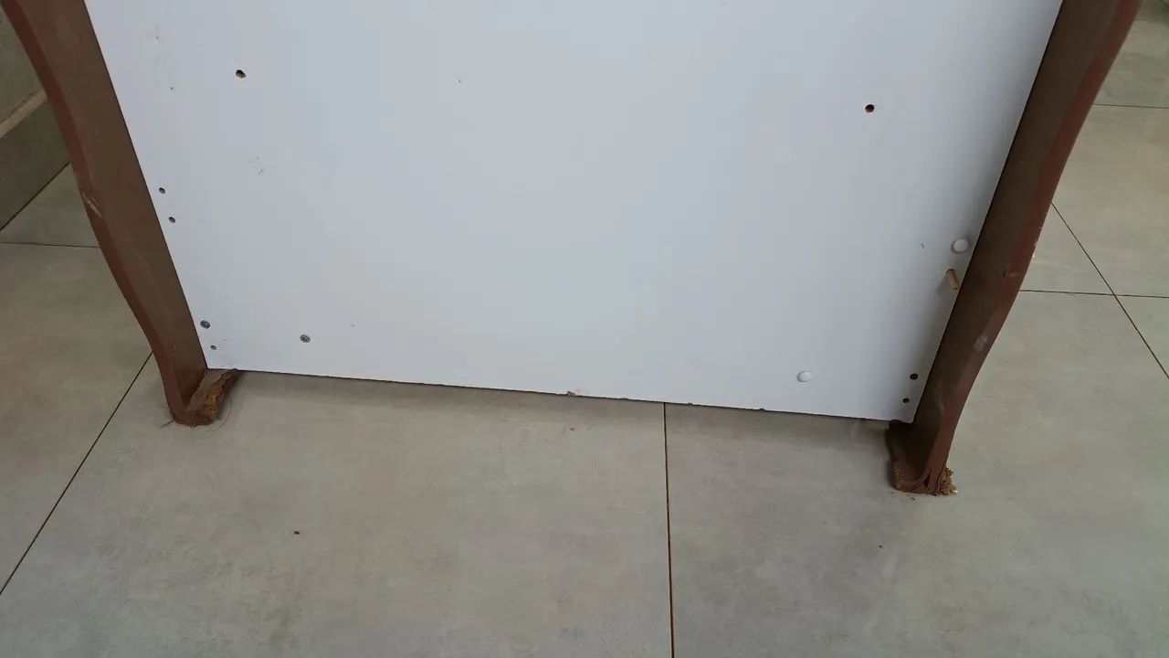 Doação berço com colchão está com defeito no pé  - Foto 2