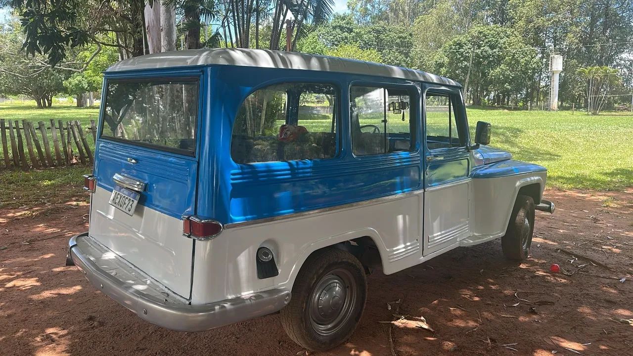 Ford F-75 4X2 2.6 V12 1970
