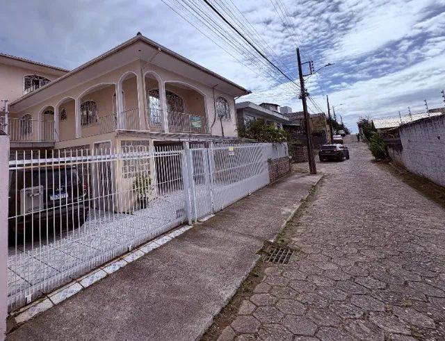 Casa em Capoeiras com 398 m² para venda