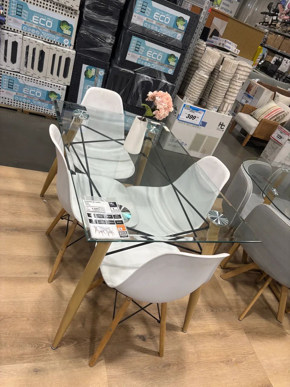 VENDO MESA DE VIDRO C/ 4 CADEIRAS EM ÓTIMO ESTADO - Foto 4