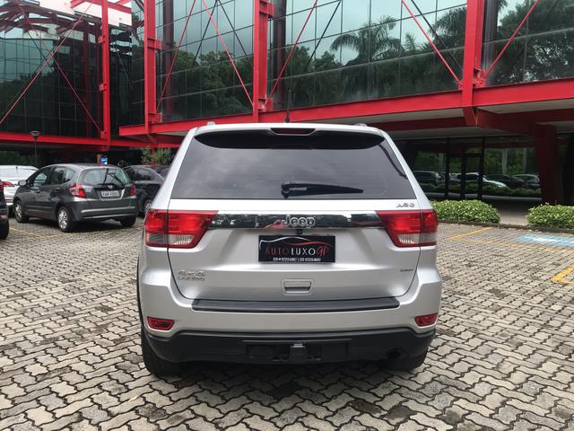 Jeep Grand Cherokee Laredo 3.6 v6 4x4 automática tiptronic completa 2011 - Foto 9