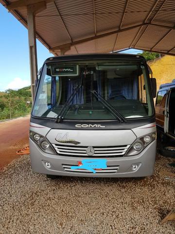 Micro Ônibus - Mercedes-Benz