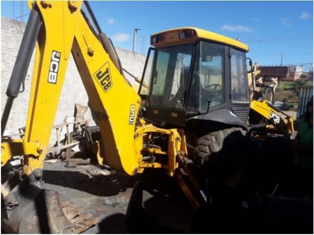 Retroescavadeira JCB - Foto 4