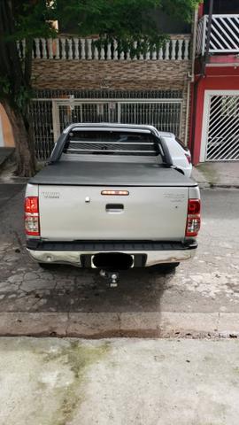 Toyota Hylux CD 3.0 SR 4 x 4, Ano 2013, Òtimo Estado, Aceito Troca - Foto 2
