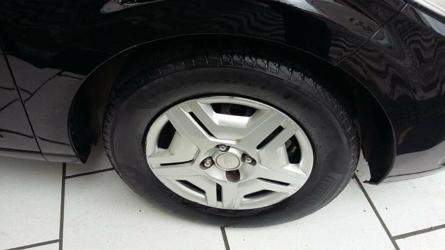 Chevrolet 2018 Onix joy 1.0 flex 6 marchas 36.599 - Foto 2