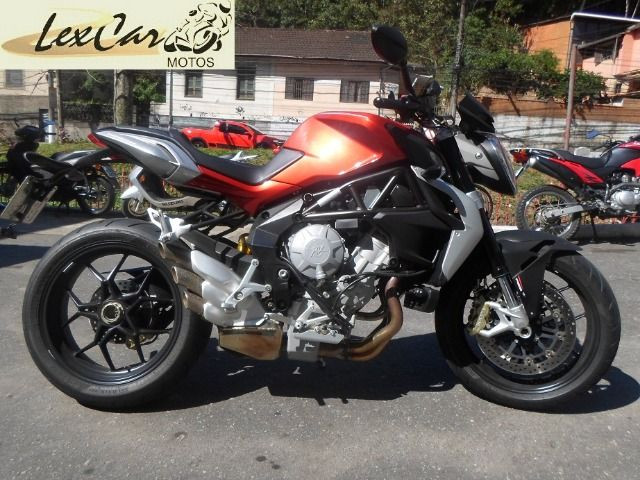 MV AGUSTA BRUTALE 800 VERMELHA 2014