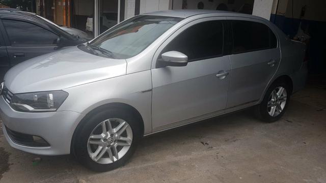 Vendo pego carro batido no negócio ou moto e carro de menor valor