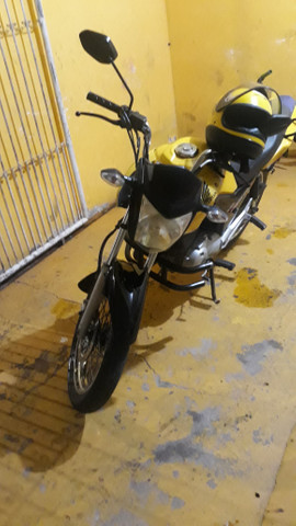 Vendo moto amarela 10.000 - Foto 5