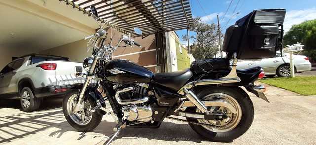 SUZUKI MARAUDER VZ800