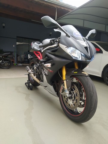 TRIUMPH DAYTONA 675R