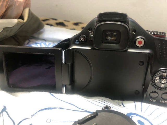 Câmera profissional Canon sx40hs
