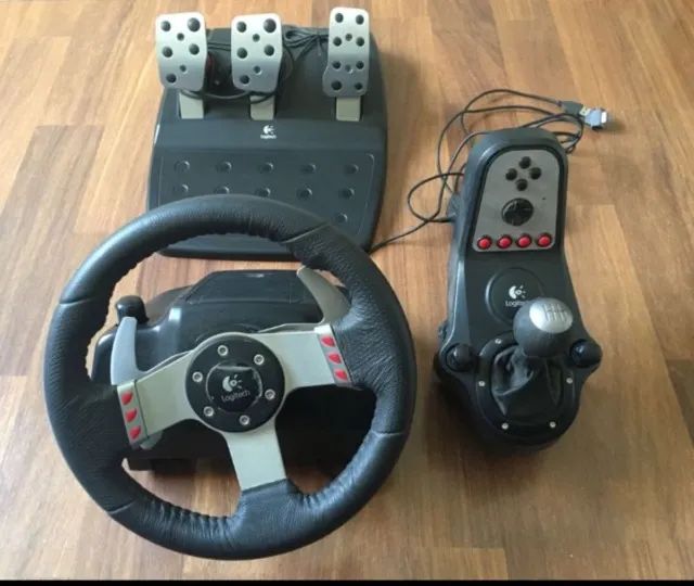 Video game de volante g27