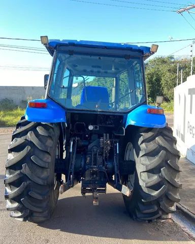 TRATOR NEW HOLLAND 