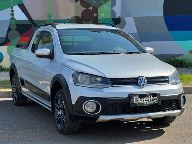 VW - VolksWagen Saveiro CROSS 1.6 Mi Total Flex 8V CE 2015 à venda em PORTO  ALEGRE - RS