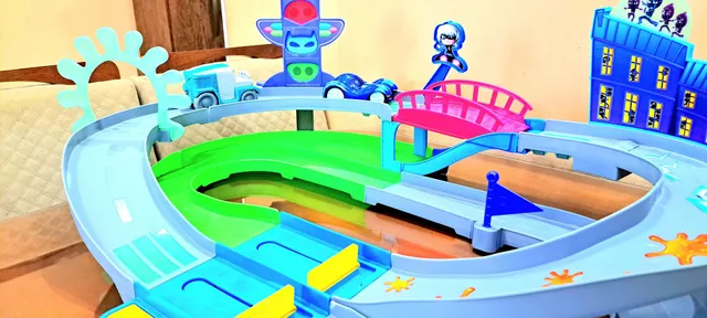 Thomas & Friends - Pista Super Torre - Fisher-Price - Alugue e Brinque