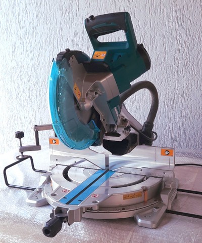 Serra de Esquadria Makita-LS1019L-220V / 1510W 260mm