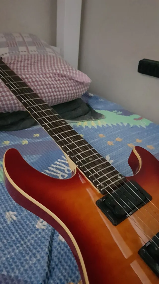 Troco celular por guitarra  +258 anúncios na OLX Brasil