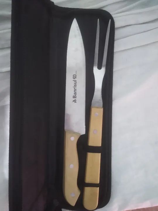 Conjunto de faca e garfo Banrisul 90