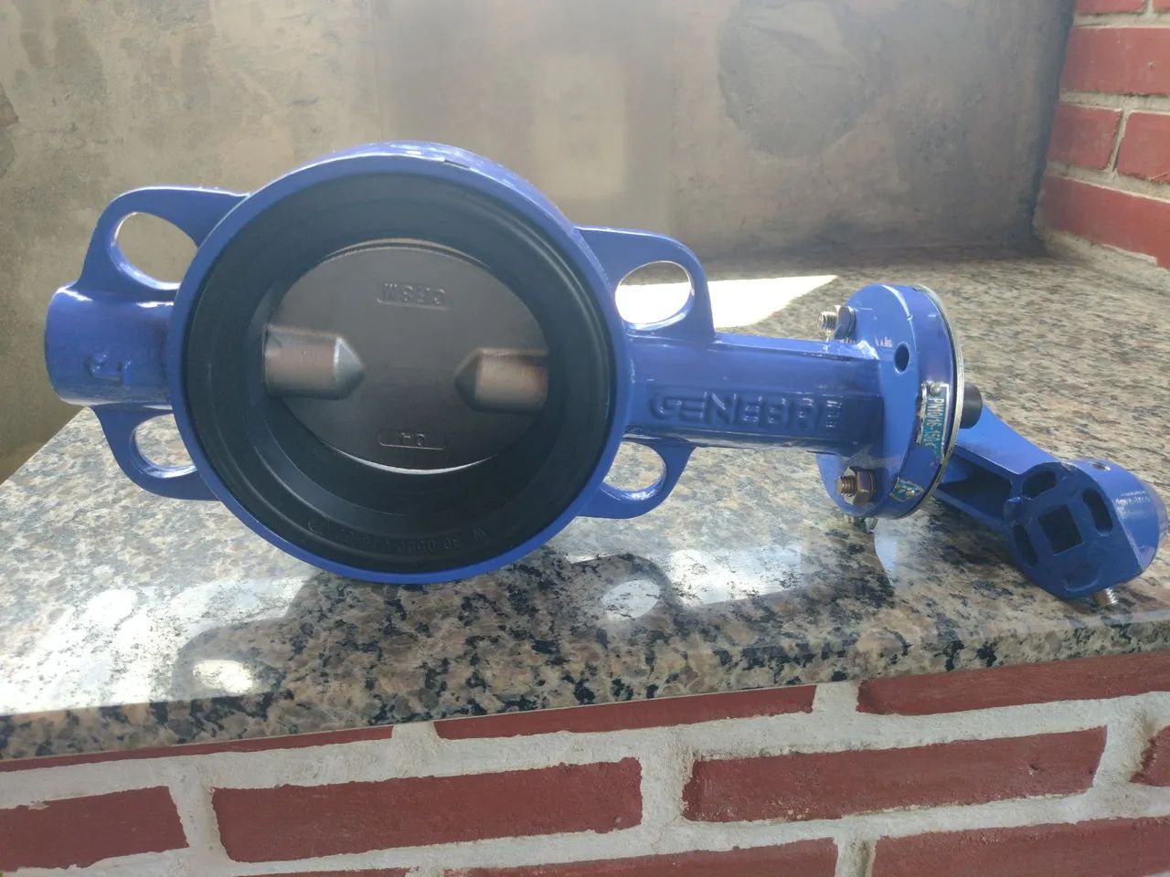 Válvula borboleta wafer 4"polegadas genebre c base o atuador  - Foto 4
