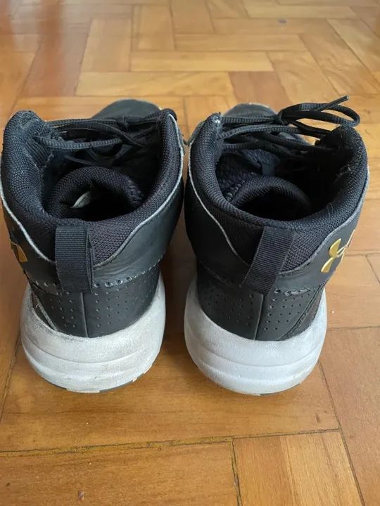 tenis under armour 41 veste 40 - Foto 4