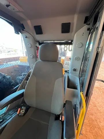 ESCAVADEIRA VOLVO EC220D 2021 - Foto 3