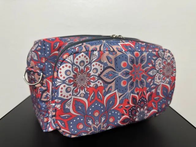 Bolsa média com estojo acoplado mandala vermelha com azul