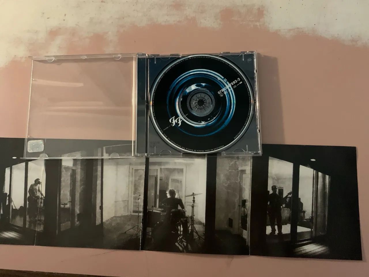 CD Foo Fighters - There Is Nothing Left To Lose ótimo estado  - Foto 2