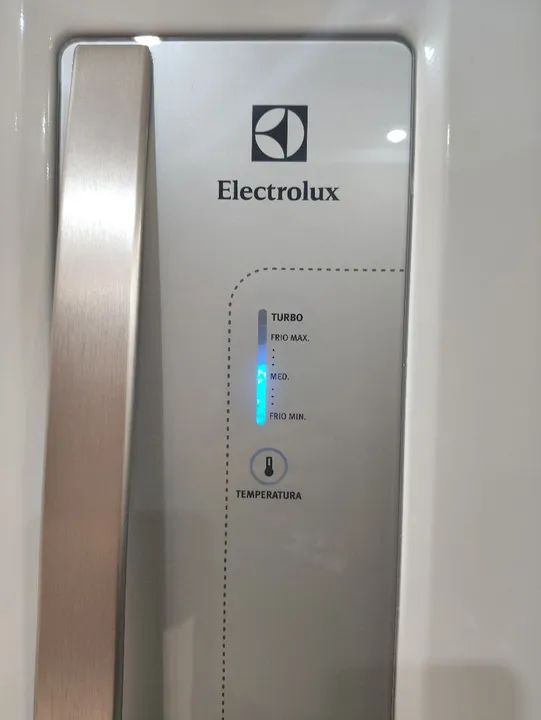 Geladeira duplex Eletrolux seminova