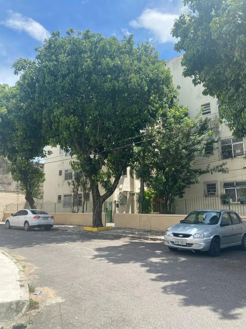 Localizado no bairro de Guadalupe, no Rio de Janeiro, este charmoso apartamento de 1 dormi - Foto 4