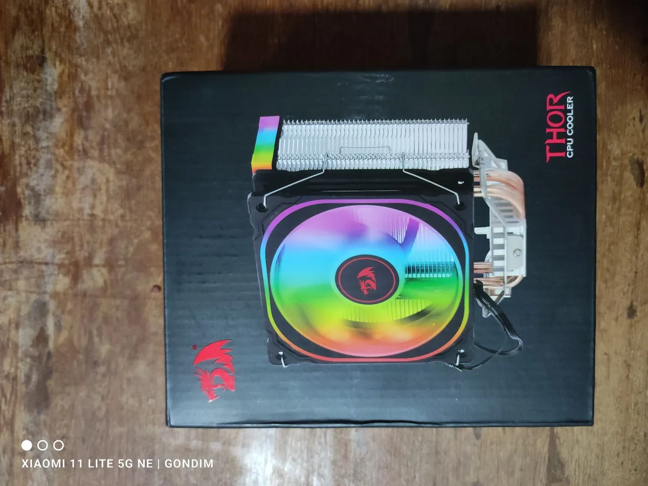 Cooler Redragon Thor, Intel/AMD, fan 120mm iluminação LED Rainbow integrada