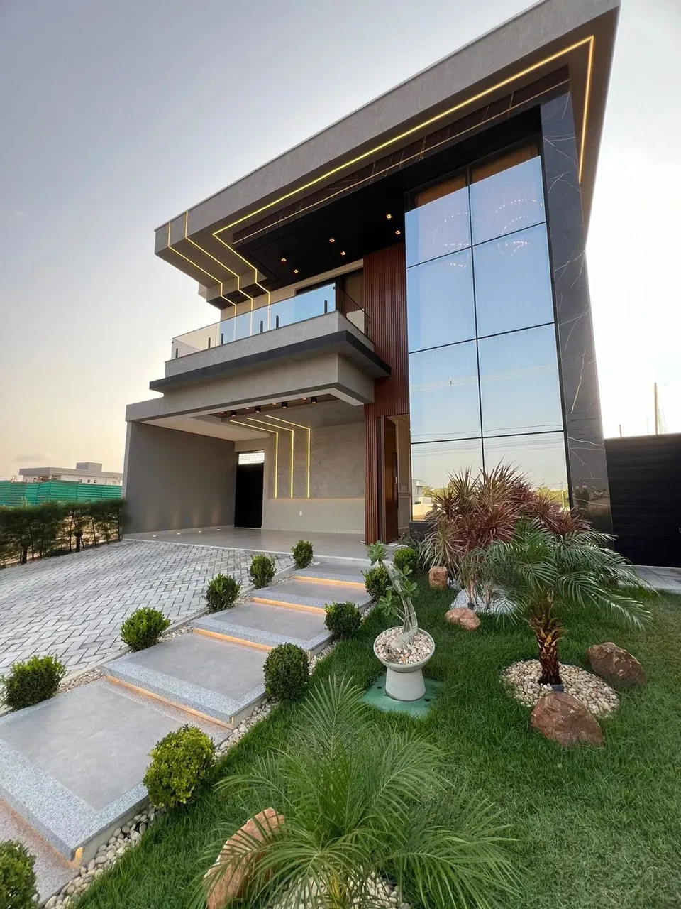 linda casa duplex com 4 Suites mobiliada e poço profundo na cidade Alphaville nova