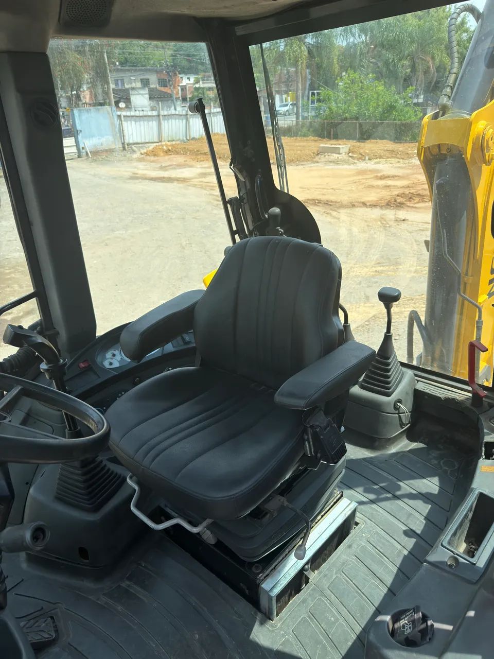 Retroescavadeira New Holland B90B - Foto 5
