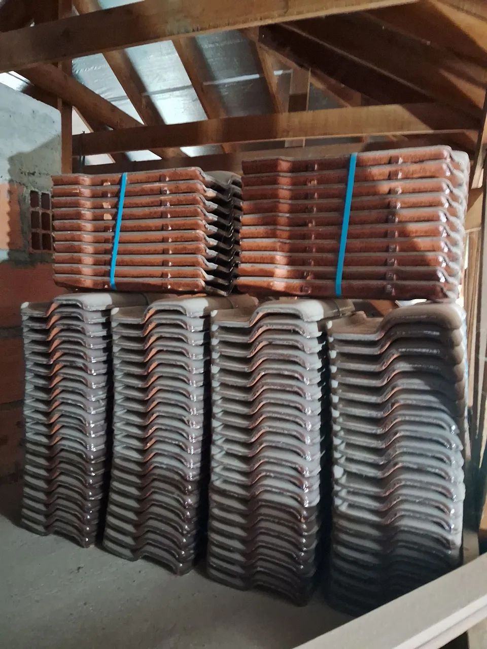 Telhas de barro novas 