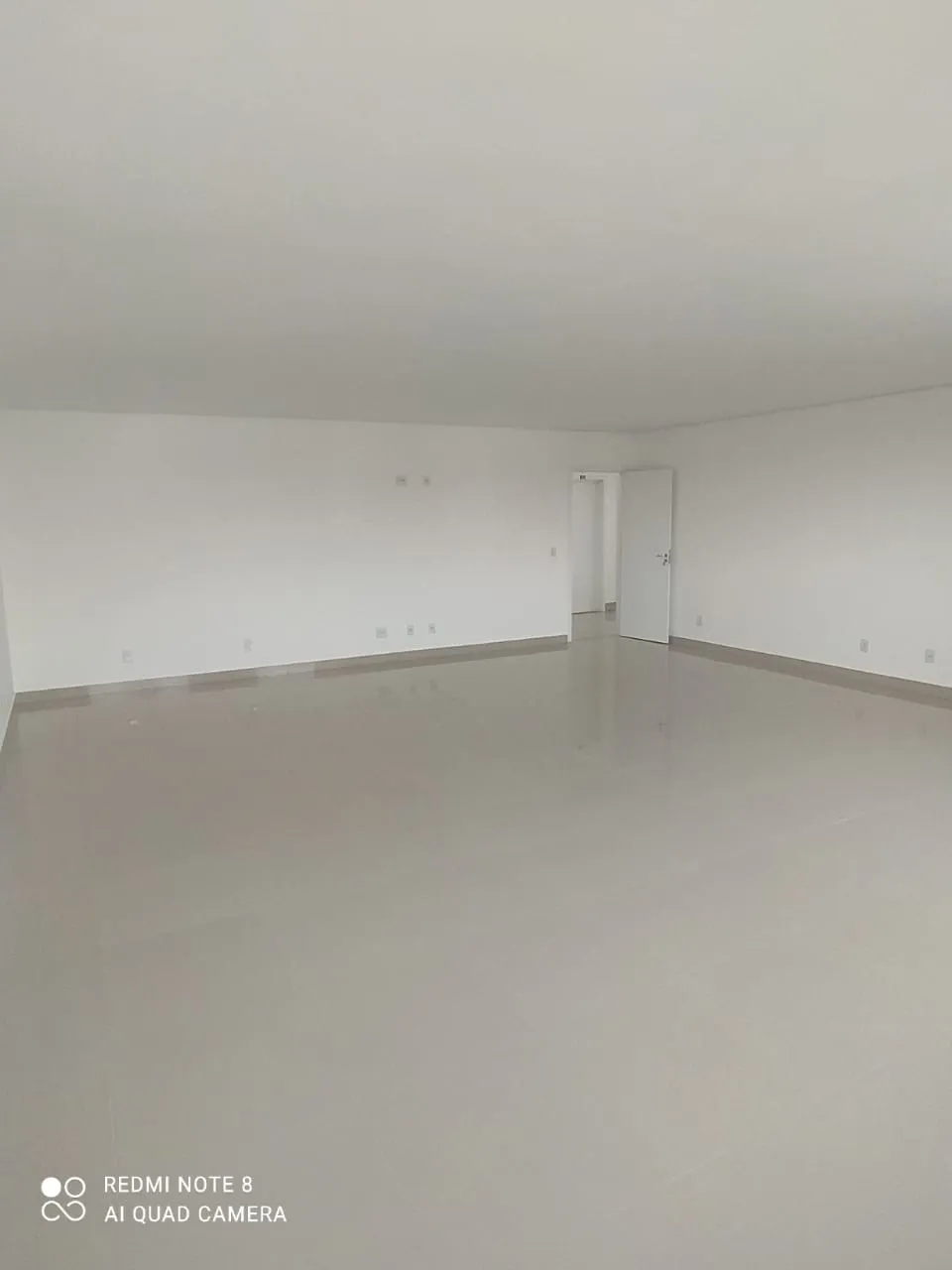 Sala para alugar no Medical Center