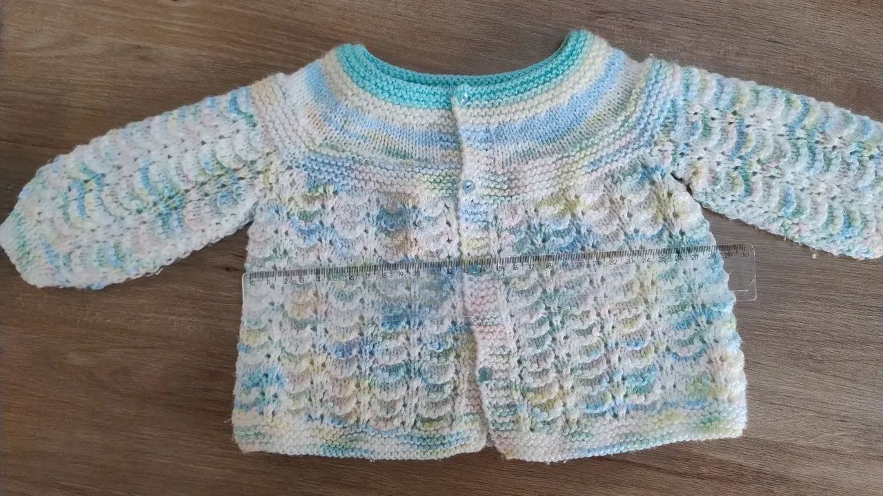 Casaquinho de crochê bebê lindo - Foto 2
