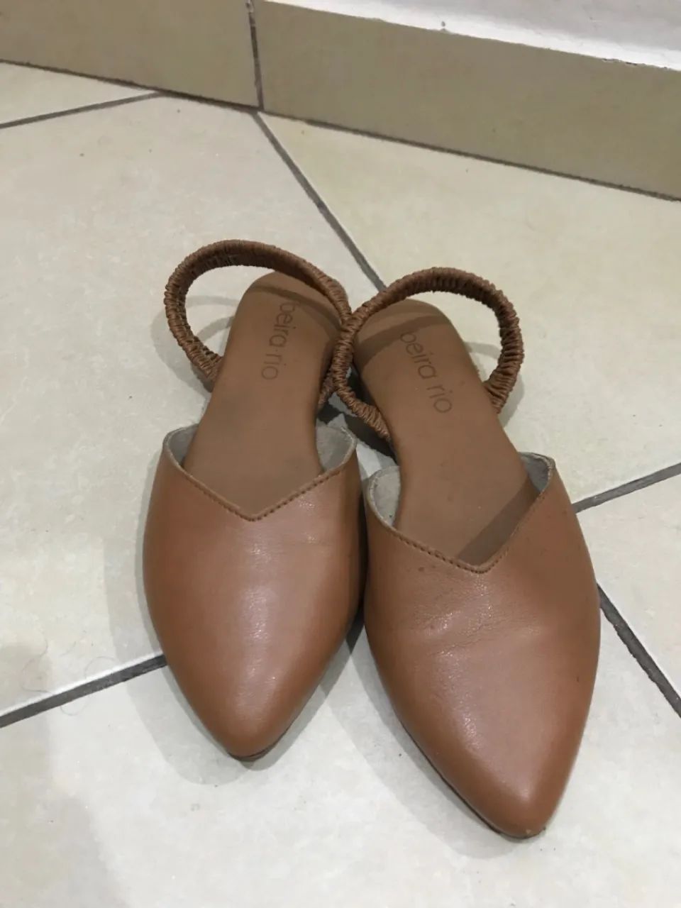 Sandália Slingback de Couro Marrom - Foto 3
