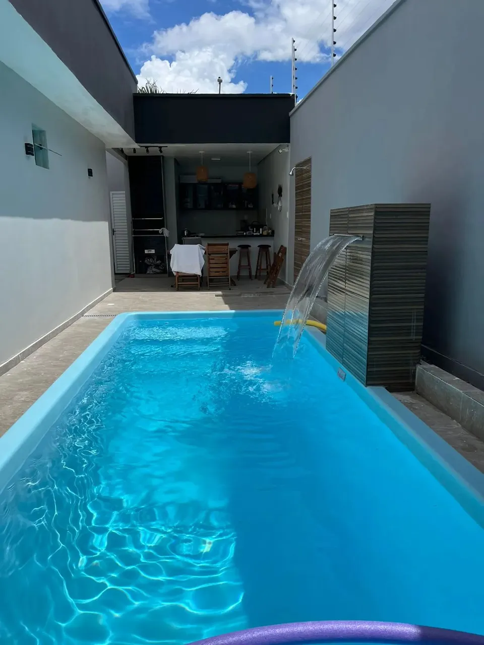 VENDO LINDA CASA COM PISCINA NO BAIRRO HILEIA